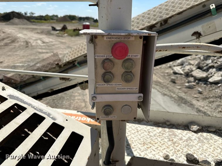 image for item DS2366 2005 Metso LokoTrack LT1213S  crusher