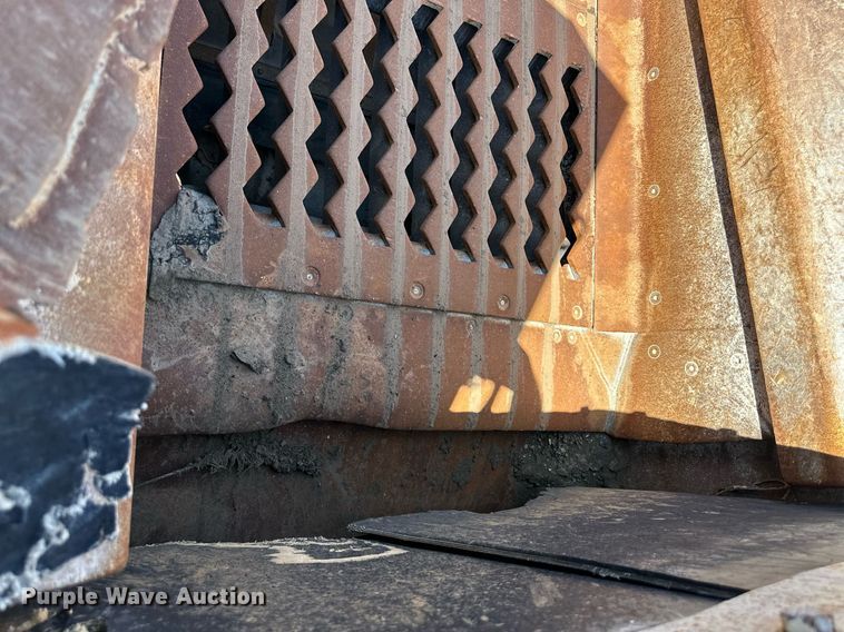 image for item DS2366 2005 Metso LokoTrack LT1213S  crusher