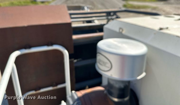 image for item DS2366 2005 Metso LokoTrack LT1213S  crusher