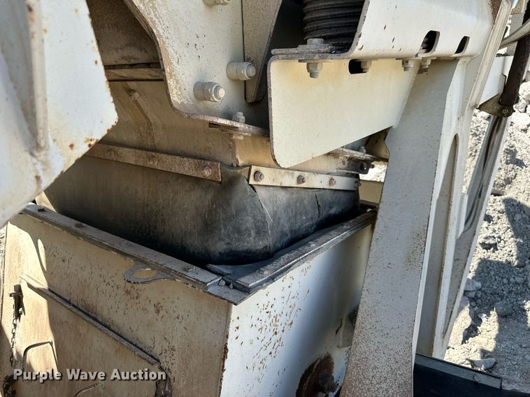 image for item DS2366 2005 Metso LokoTrack LT1213S  crusher