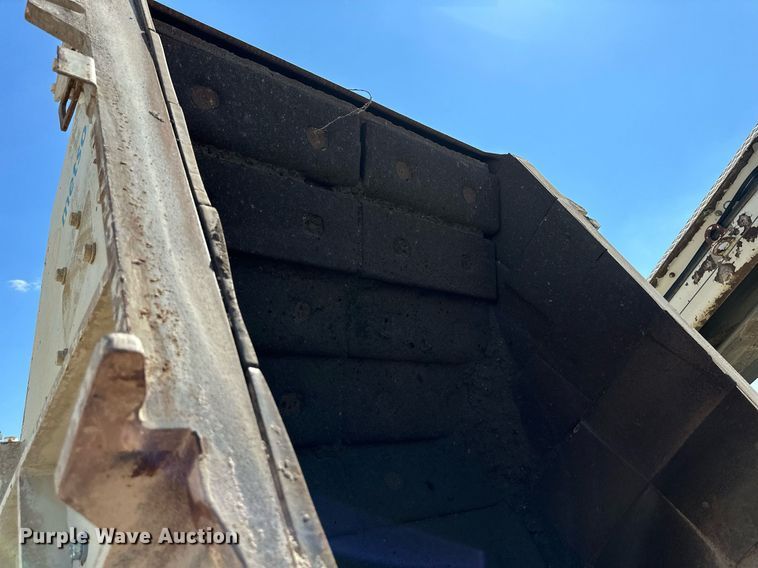 image for item DS2366 2005 Metso LokoTrack LT1213S  crusher