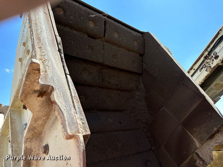 image for item DS2366 2005 Metso LokoTrack LT1213S  crusher