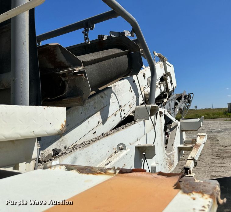 image for item DS2366 2005 Metso LokoTrack LT1213S  crusher