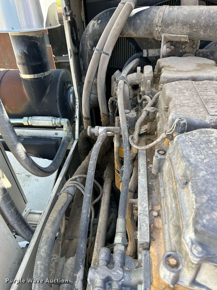 image for item DS2366 2005 Metso LokoTrack LT1213S  crusher