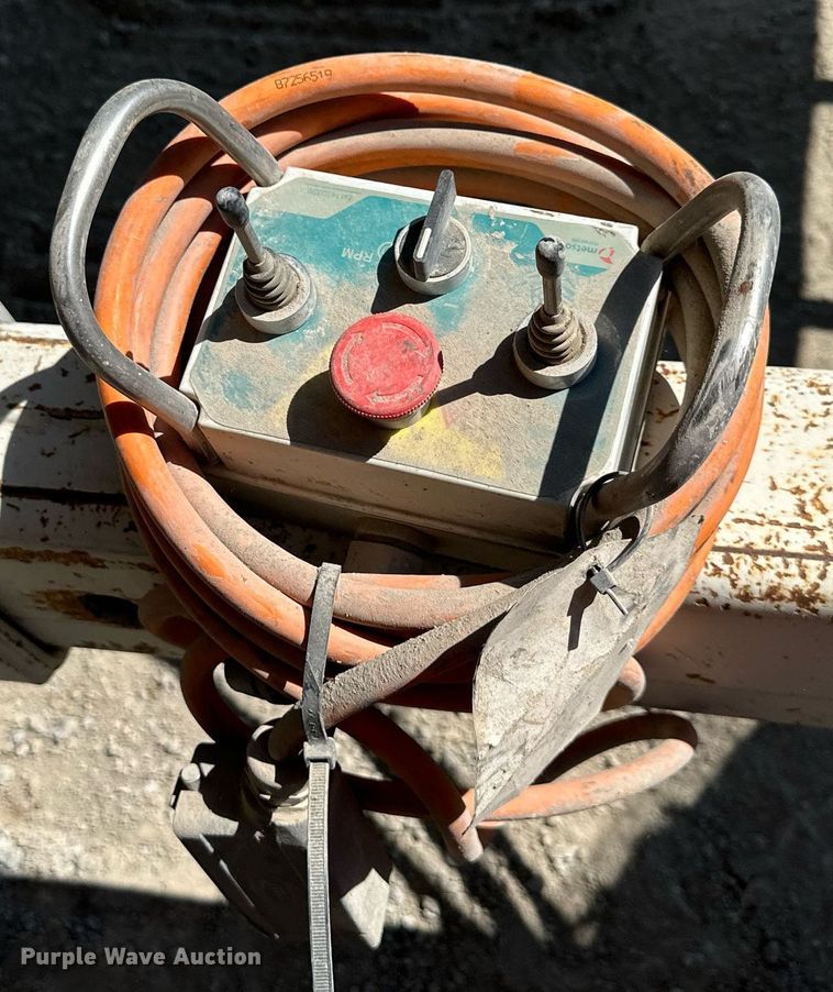 image for item DS2366 2005 Metso LokoTrack LT1213S  crusher