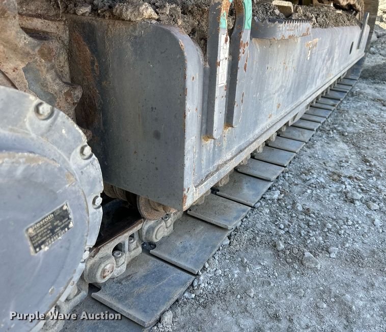 image for item DS2366 2005 Metso LokoTrack LT1213S  crusher