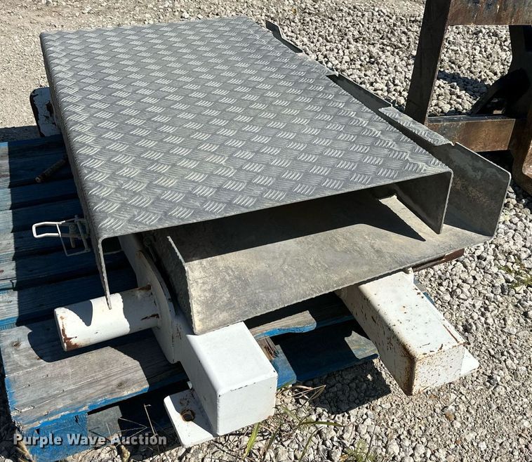 image for item DS2366 2005 Metso LokoTrack LT1213S  crusher