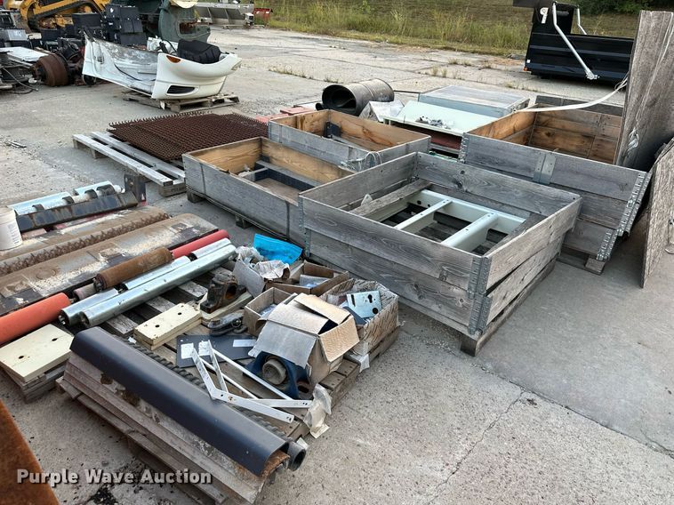 image for item DS2367 Metso LT1213 crusher parts