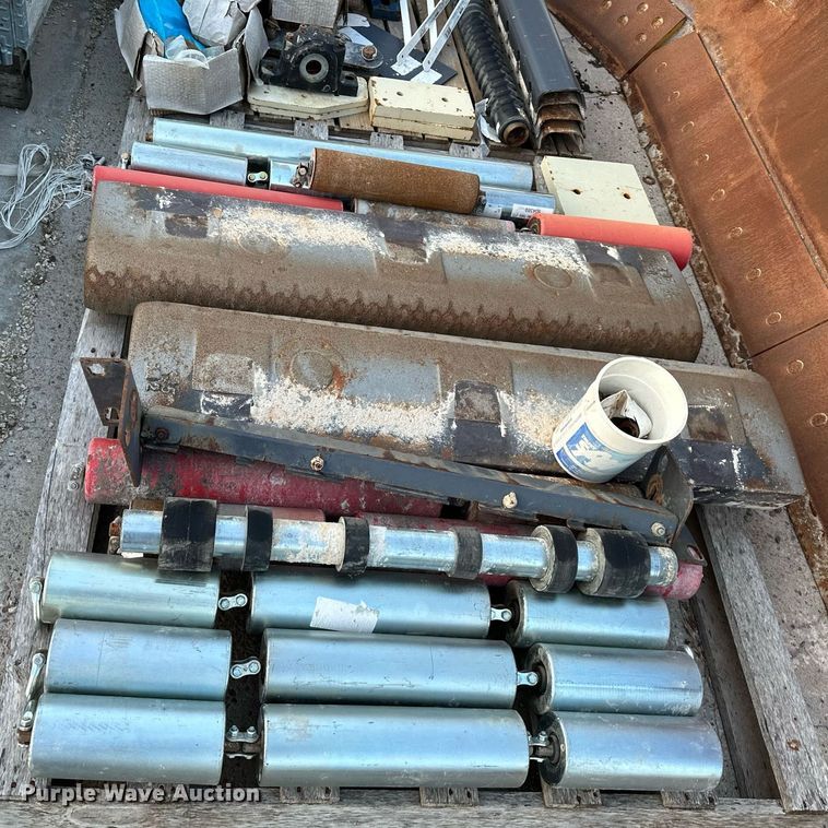 image for item DS2367 Metso LT1213 crusher parts