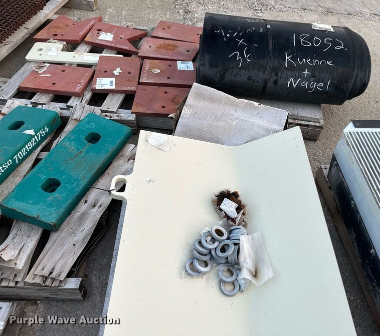 image for item DS2367 Metso LT1213 crusher parts