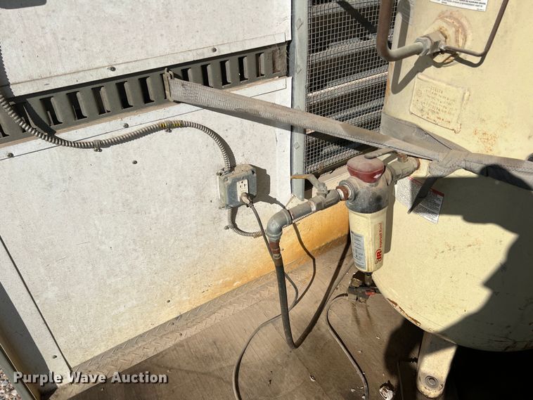 image for item DS2431 2013 Cargo Craft  spray foam trailer