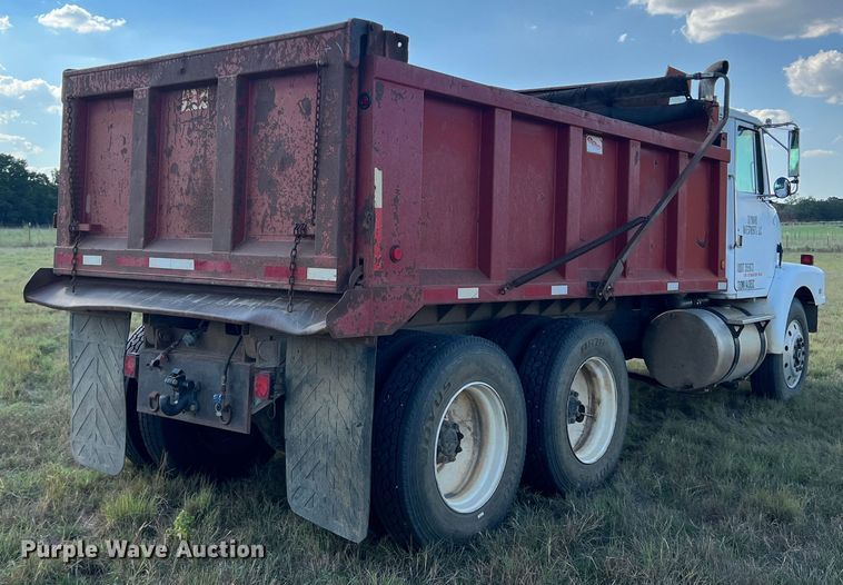 image for item DS2434 1994 White GMC WG  dump truck