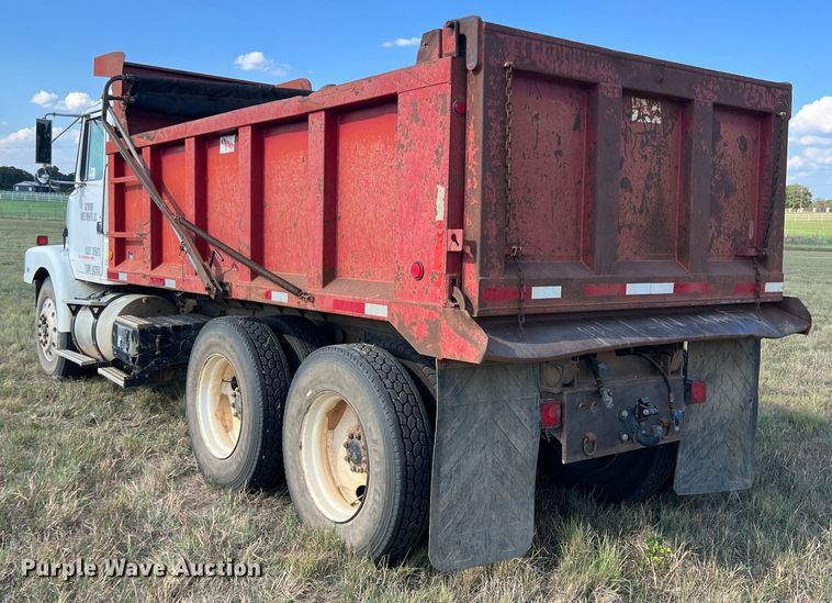image for item DS2434 1994 White GMC WG  dump truck