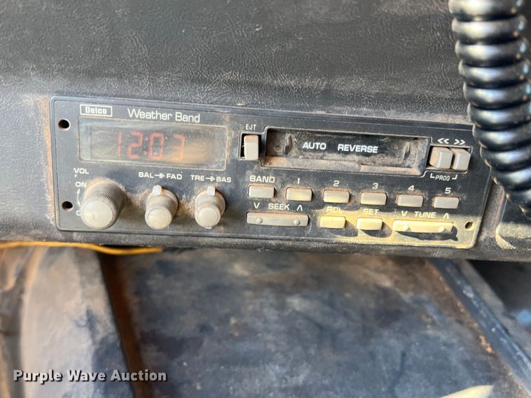 image for item DS2434 1994 White GMC WG  dump truck