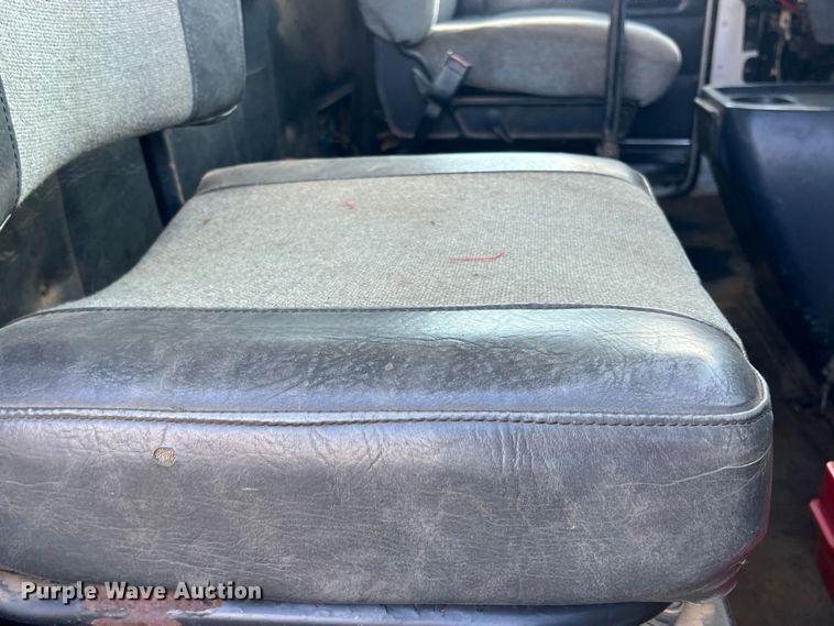 image for item DS2434 1994 White GMC WG  dump truck