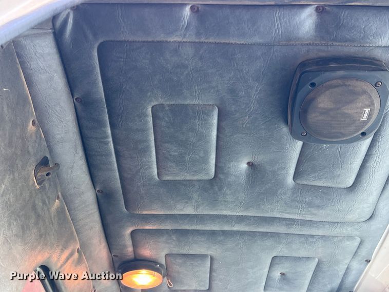 image for item DS2434 1994 White GMC WG  dump truck