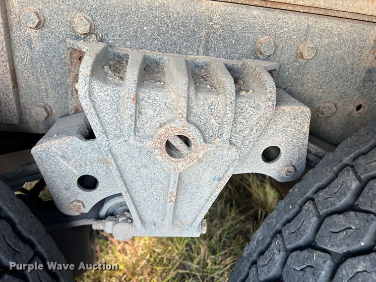 image for item DS2434 1994 White GMC WG  dump truck