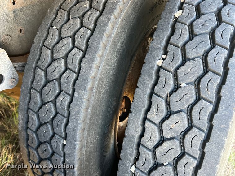 image for item DS2434 1994 White GMC WG  dump truck