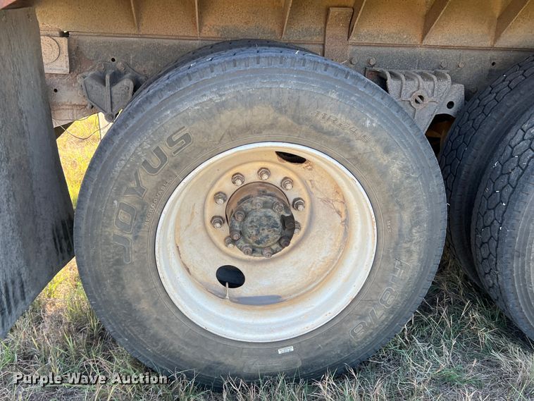 image for item DS2434 1994 White GMC WG  dump truck