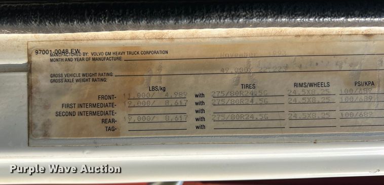 image for item DS2434 1994 White GMC WG  dump truck