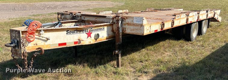 image for item DS2435 2008 Southwest Goosneck PHD2498222EA  equipment trailer