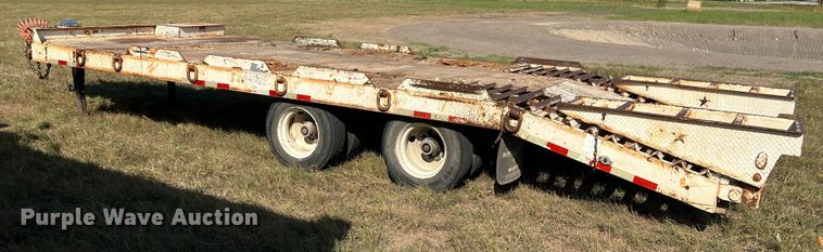 image for item DS2435 2008 Southwest Goosneck PHD2498222EA  equipment trailer