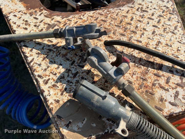 image for item DS2435 2008 Southwest Goosneck PHD2498222EA  equipment trailer