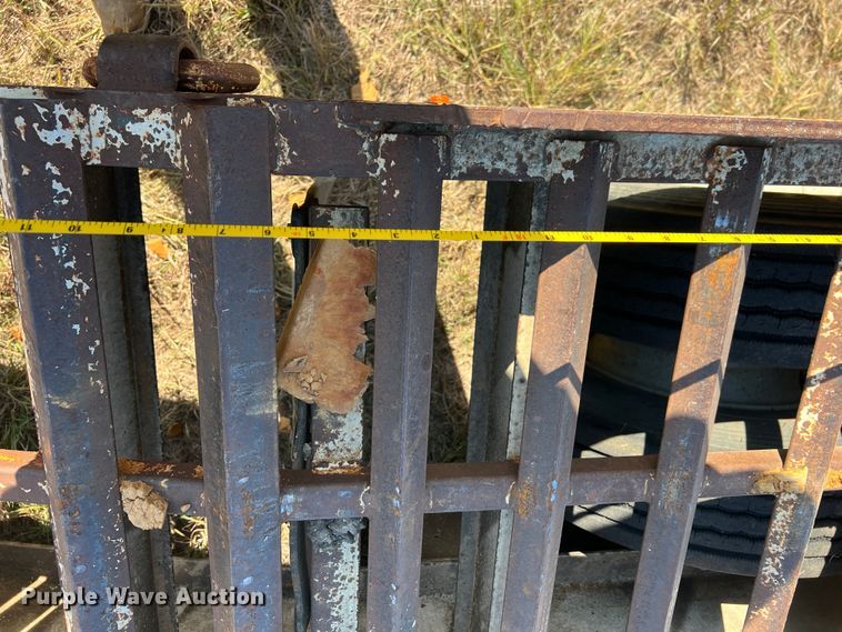 image for item DS2435 2008 Southwest Goosneck PHD2498222EA  equipment trailer