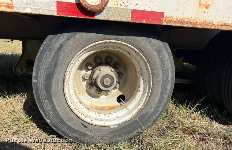 image for item DS2435 2008 Southwest Goosneck PHD2498222EA  equipment trailer