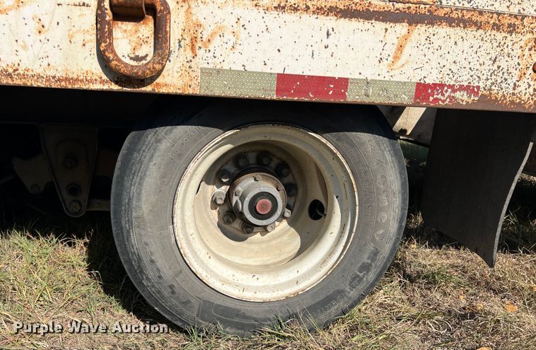 image for item DS2435 2008 Southwest Goosneck PHD2498222EA  equipment trailer