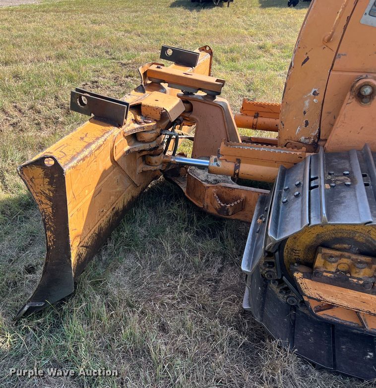 image for item DS2436 Case 650L LGP  dozer