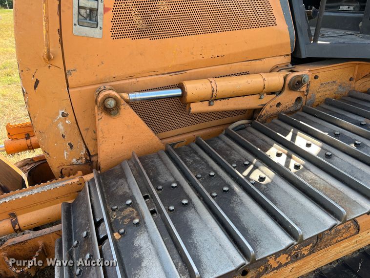 image for item DS2436 Case 650L LGP  dozer