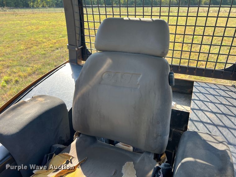 image for item DS2436 Case 650L LGP  dozer