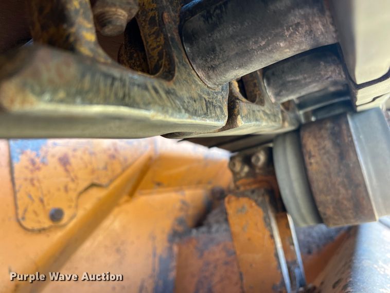 image for item DS2436 Case 650L LGP  dozer