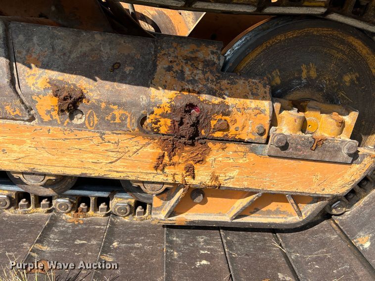 image for item DS2436 Case 650L LGP  dozer