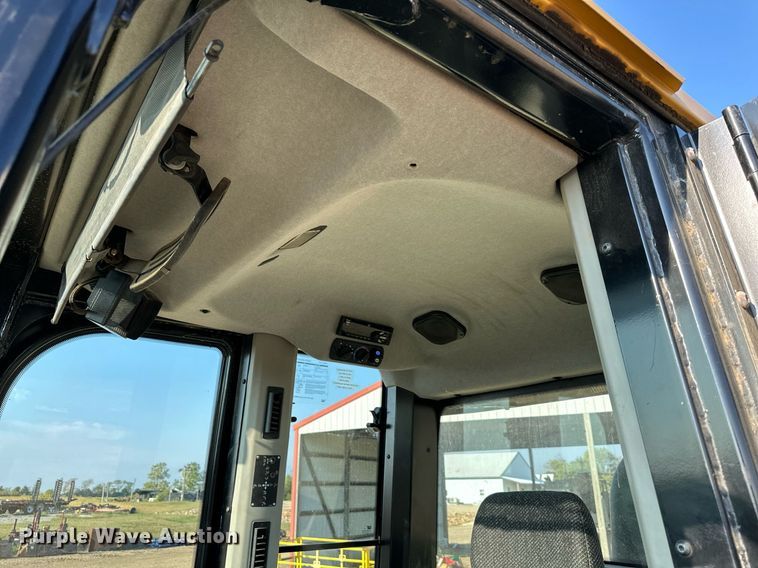 image for item DV1016 2018 Caterpillar 953K  track loader