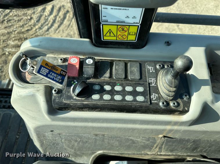 image for item DV1016 2018 Caterpillar 953K  track loader