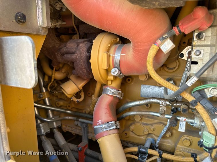 image for item DV1016 2018 Caterpillar 953K  track loader