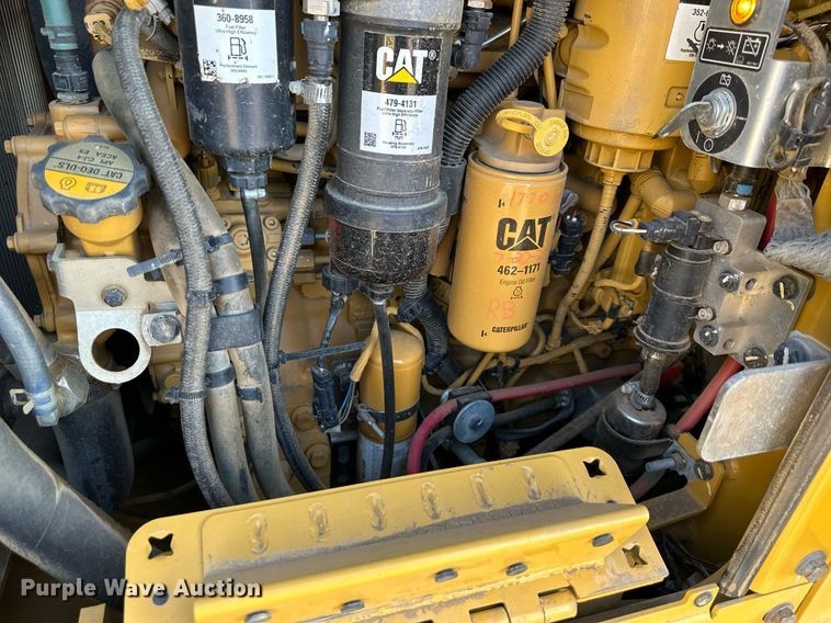 image for item DV1016 2018 Caterpillar 953K  track loader