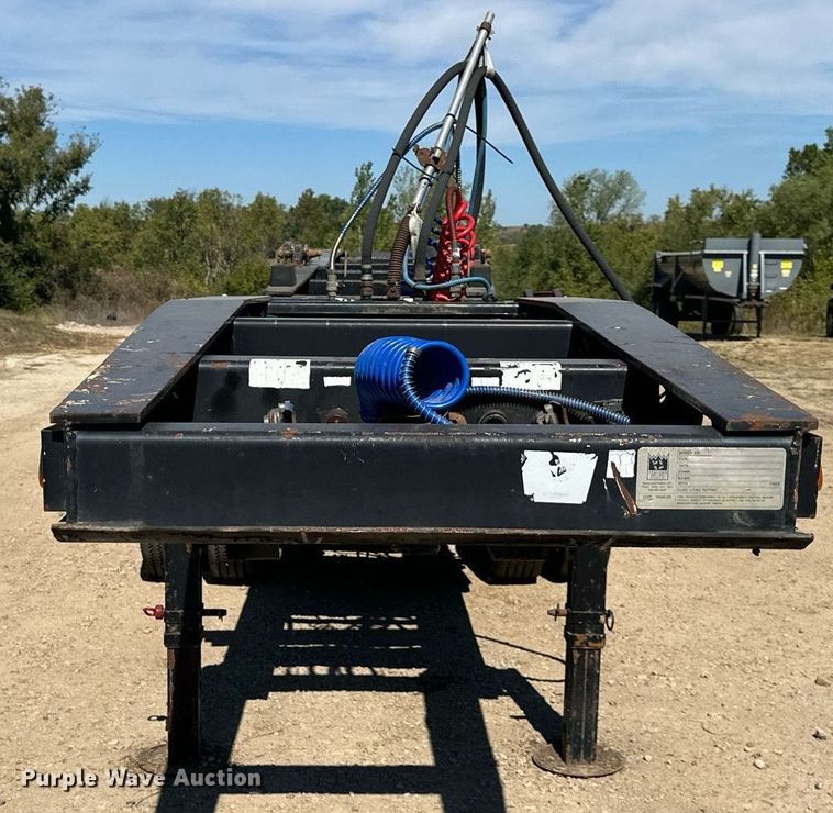 image for item DV1020 2004 Trail King TK120HDG-553  lowboy equipment trailer