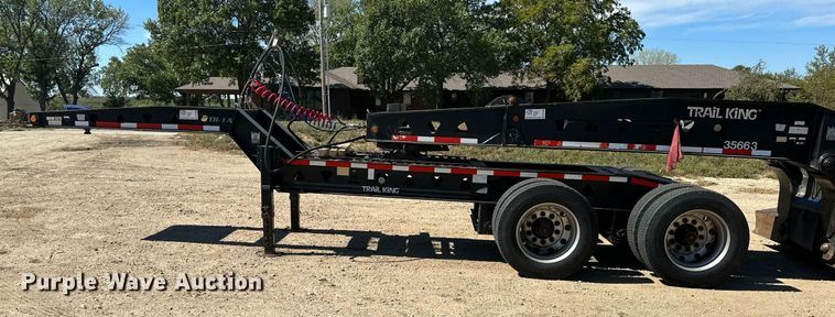 image for item DV1020 2004 Trail King TK120HDG-553  lowboy equipment trailer