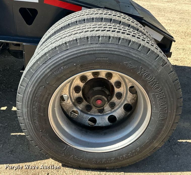 image for item DV1020 2004 Trail King TK120HDG-553  lowboy equipment trailer