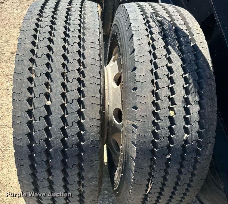 image for item DV1020 2004 Trail King TK120HDG-553  lowboy equipment trailer