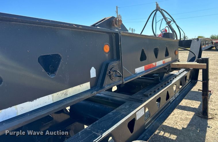 image for item DV1020 2004 Trail King TK120HDG-553  lowboy equipment trailer