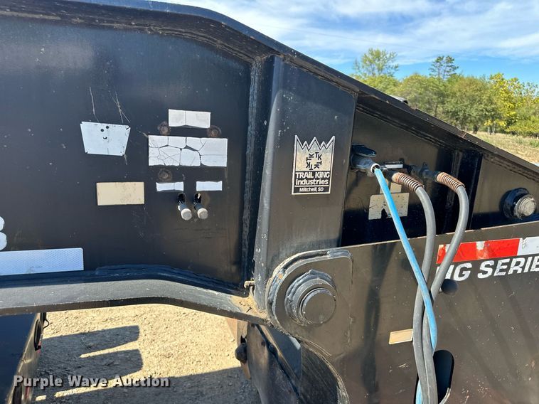 image for item DV1020 2004 Trail King TK120HDG-553  lowboy equipment trailer