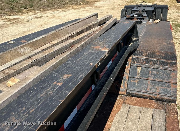 image for item DV1020 2004 Trail King TK120HDG-553  lowboy equipment trailer
