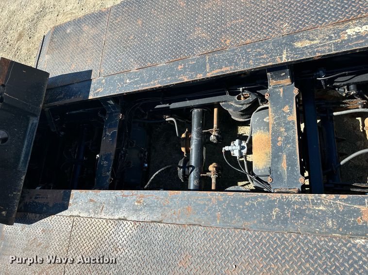 image for item DV1020 2004 Trail King TK120HDG-553  lowboy equipment trailer