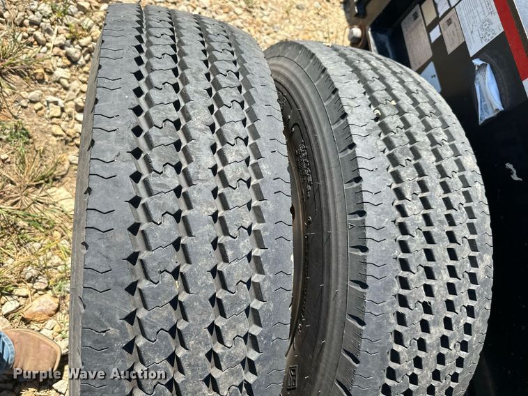 image for item DV1020 2004 Trail King TK120HDG-553  lowboy equipment trailer