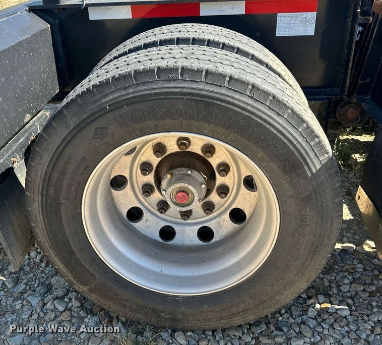 image for item DV1020 2004 Trail King TK120HDG-553  lowboy equipment trailer