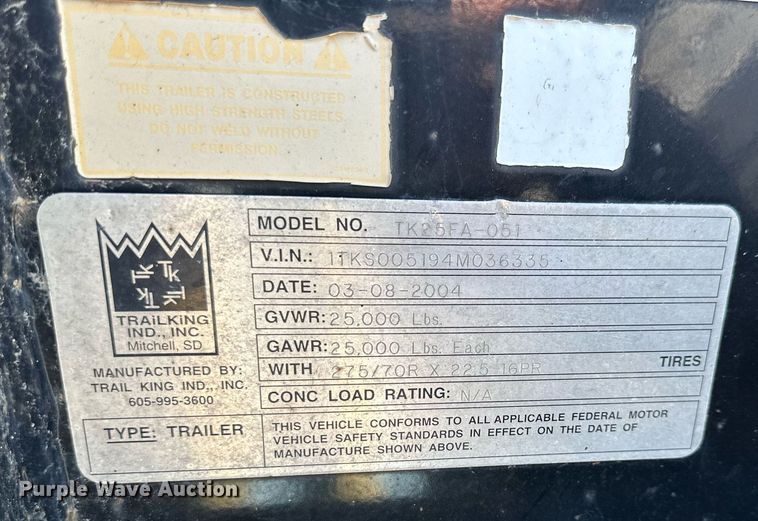 image for item DV1020 2004 Trail King TK120HDG-553  lowboy equipment trailer